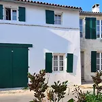 La Martinoise Patio ゲストハウス