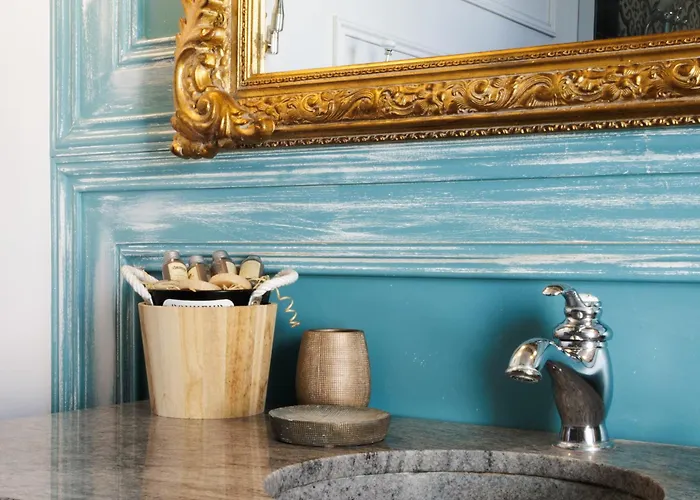 게스트하우스 La Martinoise Patio 4*